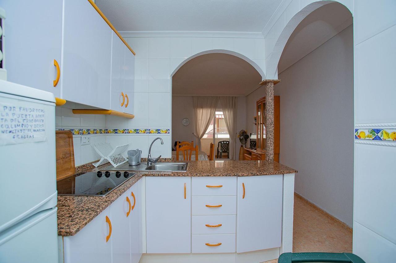 096 Pleasant Place Luis - Alicante Holiday Torrevieja Exterior foto