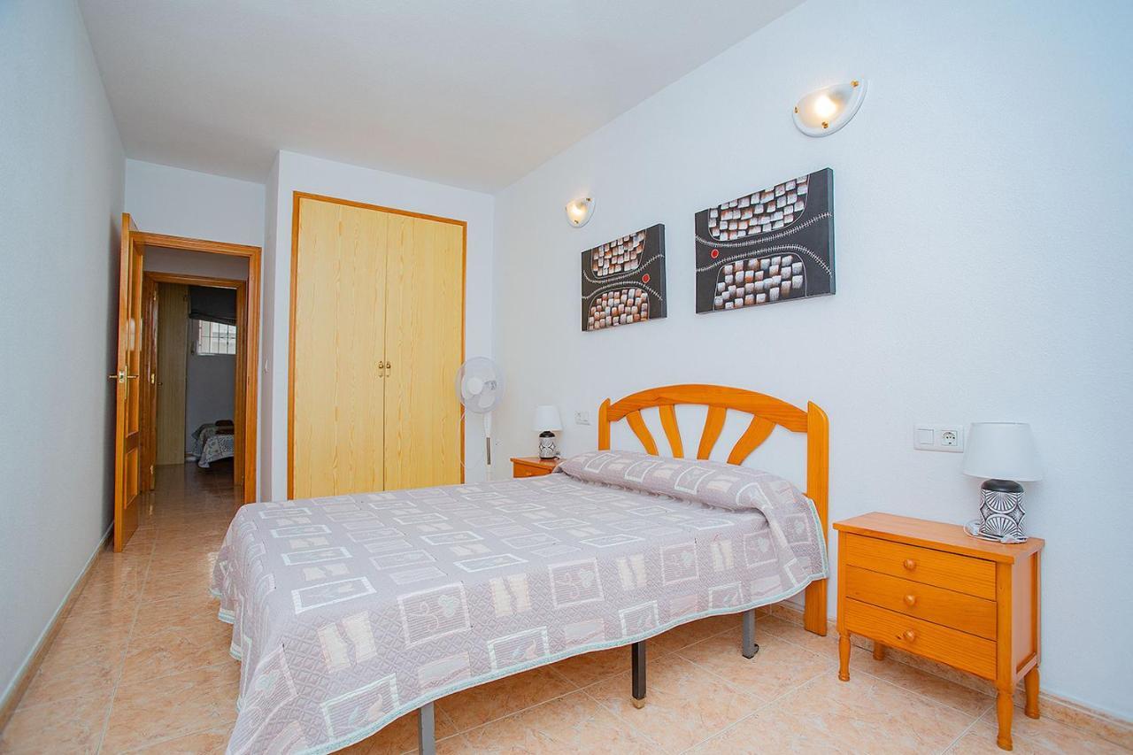 096 Pleasant Place Luis - Alicante Holiday Torrevieja Exterior foto
